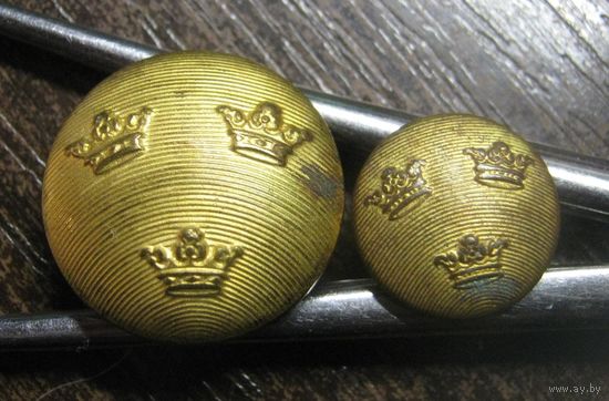 Пуговицы большая и малая мундирная ВС Швеции (3 короны), клейма, позолота .