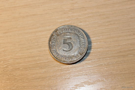 5 марок 1975 год, J.