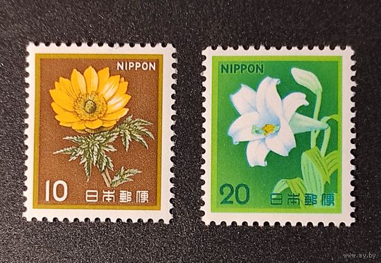 Япония, стандарт 2м/с полная цветы 1982 (0,7 МЕ)