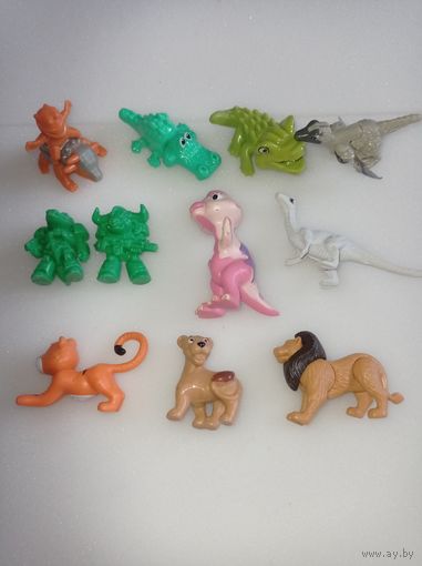 Киндер игрушки и другие, динозавры, крокодилы, лев, тигр,