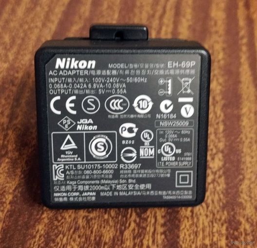 Зарядное Nikon (EH-69P)