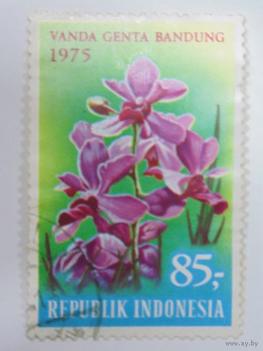 Индонезия 1975 г. Цветы.