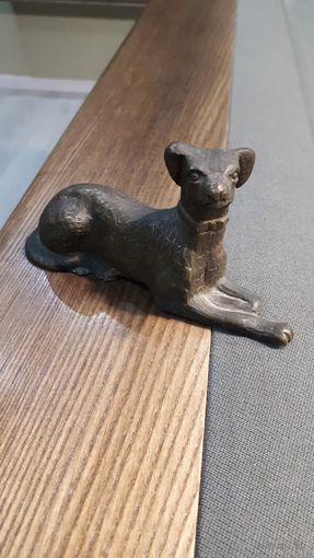 Статуэтка бронза собака