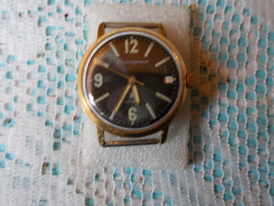 Часы Восток Командирские 2234 au20 вручались в 1967 году крышка с надписью прилагается.Клеймо на ухе
