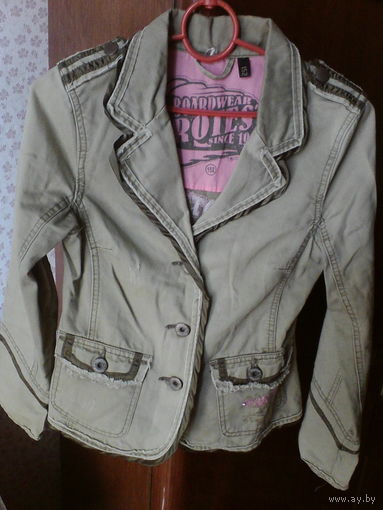 Класный пиджак с рисунком,хб, 38-40 р,под джинс.