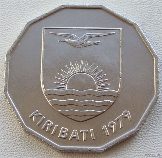Кирибати. 1 доллар 1979 год  KM#7  "Аутригер-каноэ"  Тираж: 20.000 шт