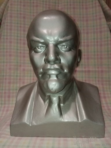 Бюст большой Ленин, гипс, 1970, 32 см
