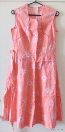 Костюмы детские и розовое платье с поясом-3шт