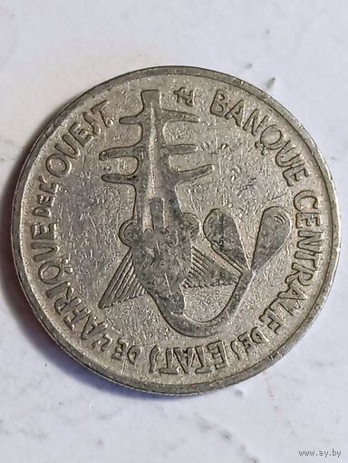 Западная Африка 100 франков 1975 года .