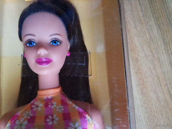 Барби, Barbie Pretty in Plaid 1998, брюнетка