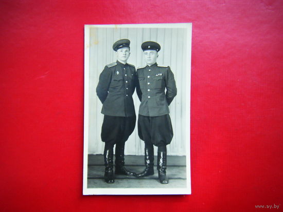 Офицеры артиллеристы 1945г.