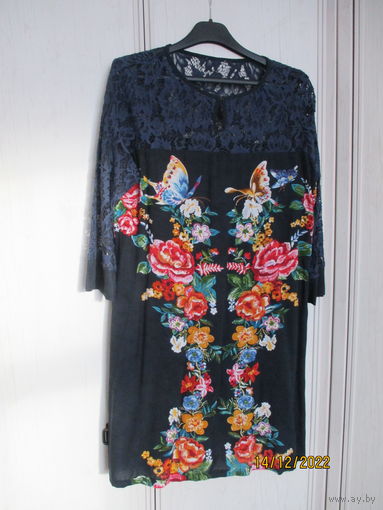 Нарядное Платье ,Туника с кружевом и цветами. На подкладке. Р-р 52 Темно-синее