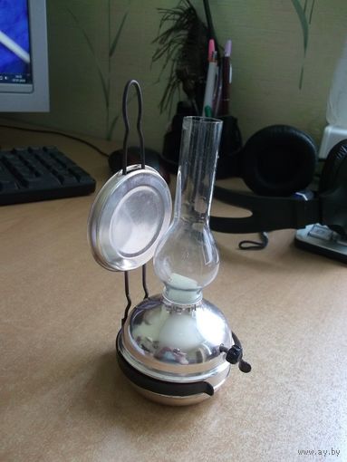 Лампа, светильник электрический, 16 см.