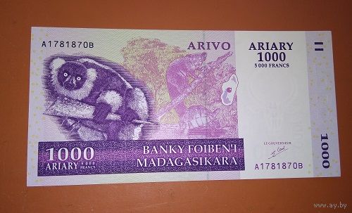 Банкнота 1000 ariary (5000 francs) 2004 Мадагаскар