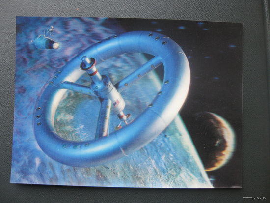 Американская открытка со стереоэффектом космос 60-е года? фантастическая орбитальная станция ?