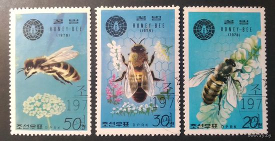 Северная Корея\25Ф\ 1979 Пчела. Пчеловодство