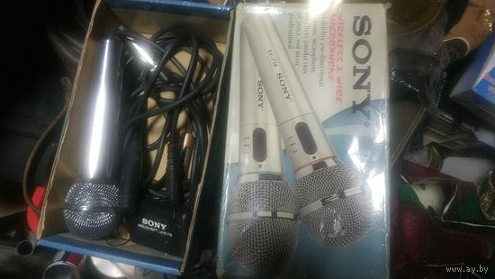 Микрофон Sony и Lg.