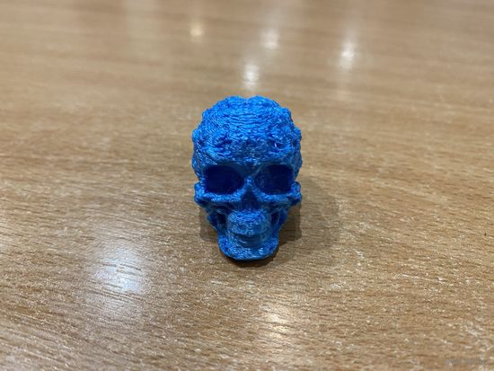 Игрушка "Череп" изготовлена на 3D-принтере, пластик
