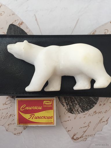 Статуэтка Белый медведь. Камень. 10х5 см.