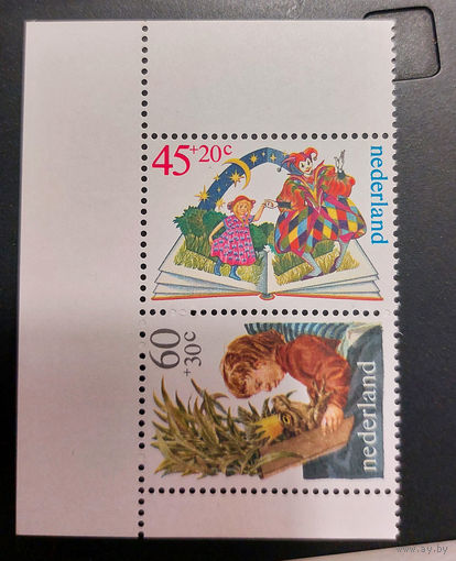 Нидерланды 1980. Детские марки. Сказки (сцепка из 2 марок)