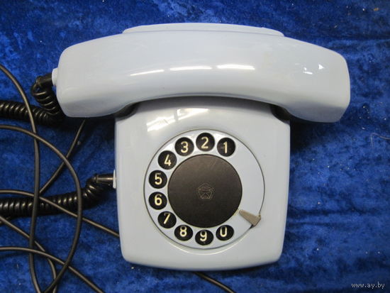 Советский телефонный аппарат Спектр-3.