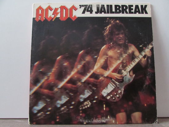 AC/DC  '74 Jailbreak
