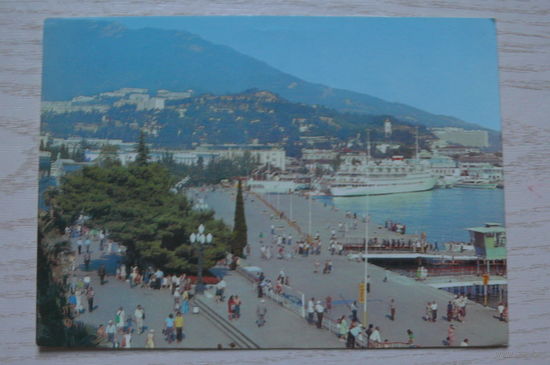 17-03-1987, ДМПК, Крым. Ялта. Морской порт; чистая.