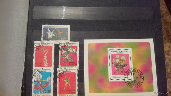 Цветы, флора, бабочки, фауна, марки и блок, Мадагаскар, 1985
